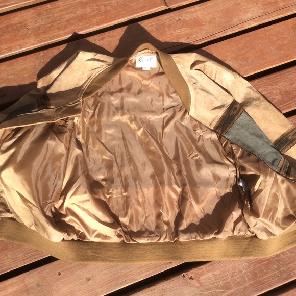 SOLD - Picture 3 of 6